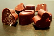 Chocoliefjes-romig, 100gr, Gezond Snoepen met Marjoleine Chocoliefjes-romig, 100gr, Gezond Snoepen met Marjoleine