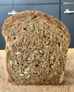 Meergranen vloerbrood, tarwe-rogge-havermout-zaden, 650gr, Bosakker Brood, niet bio